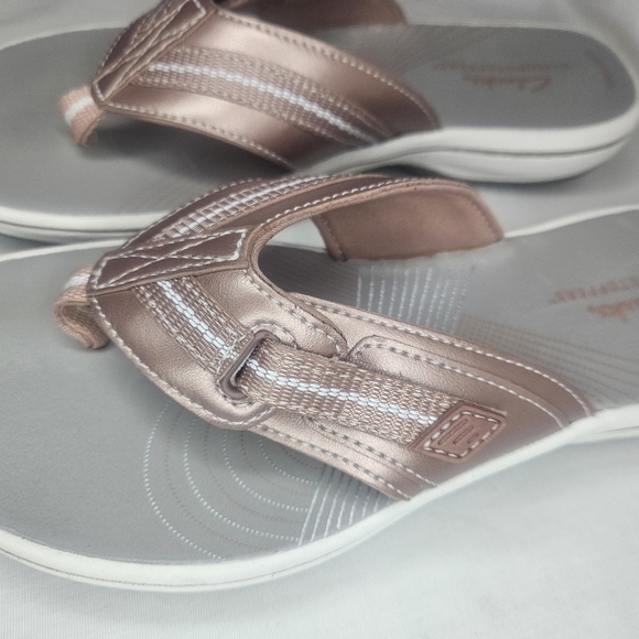 Clarks Cloudsteppers Walking Flip Flop Sandals Brinkley Jazz Rose Gold NWOT Sz 6 - Picture 8 of 12